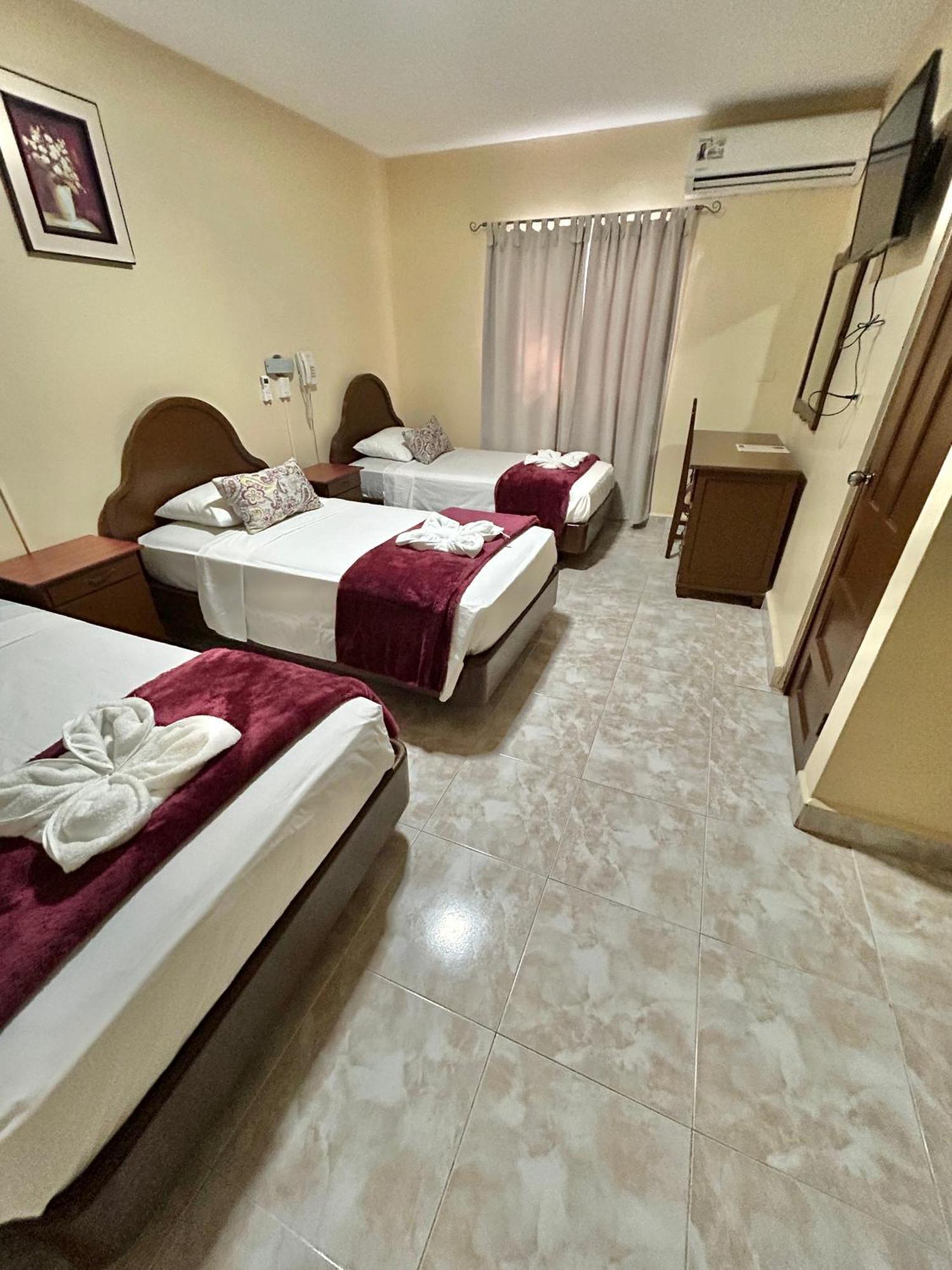 Hotel Madrid Chiriqui 戴维 外观 照片