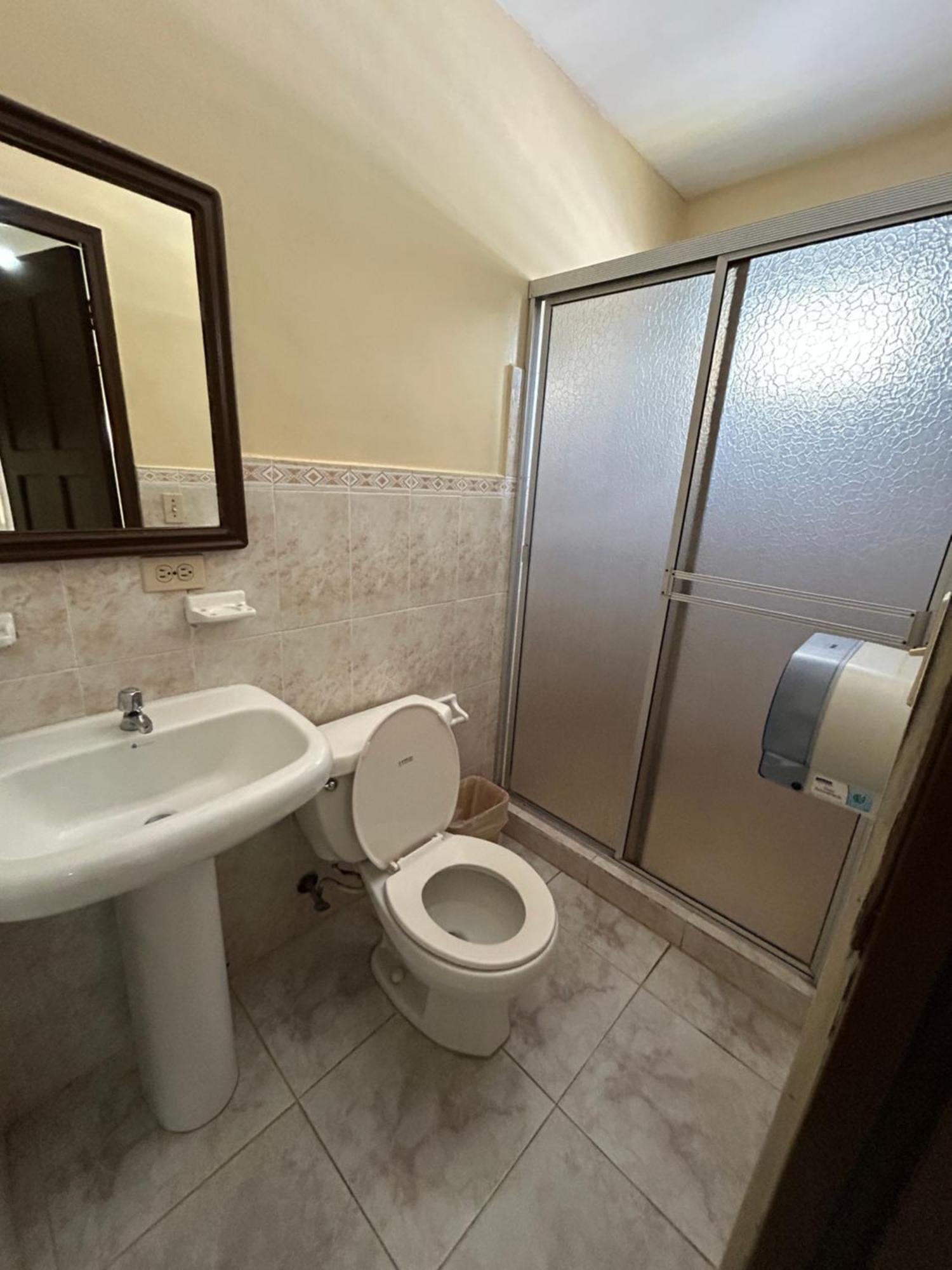 Hotel Madrid Chiriqui 戴维 外观 照片