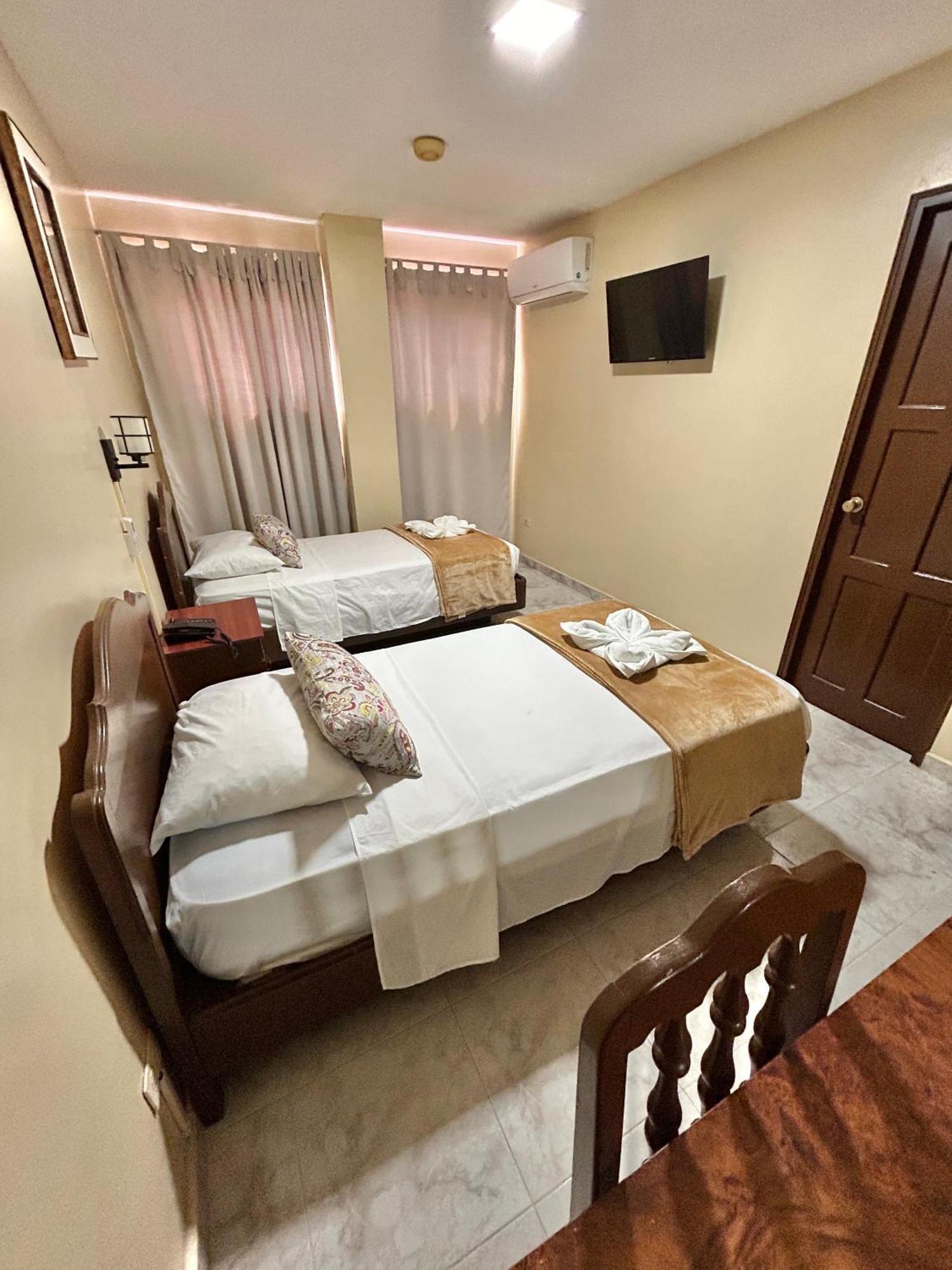 Hotel Madrid Chiriqui 戴维 外观 照片