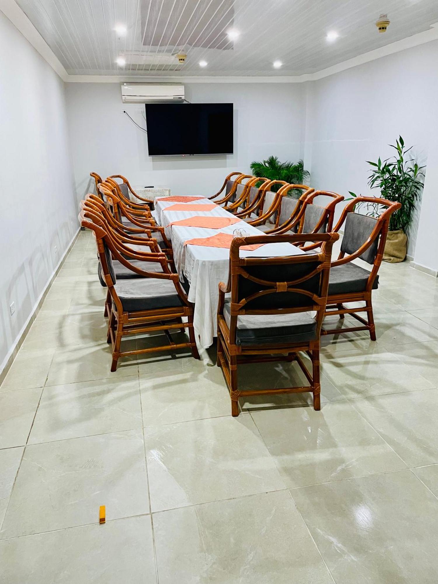 Hotel Madrid Chiriqui 戴维 外观 照片